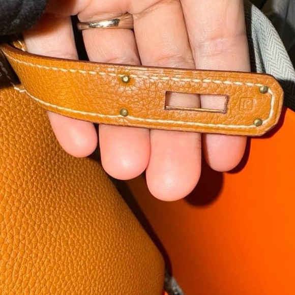 Hermes Birkin 30 Togo Gold GHW - Picture 8 of 8